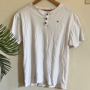 Tommy Hilfiger T-Shirt 🤍